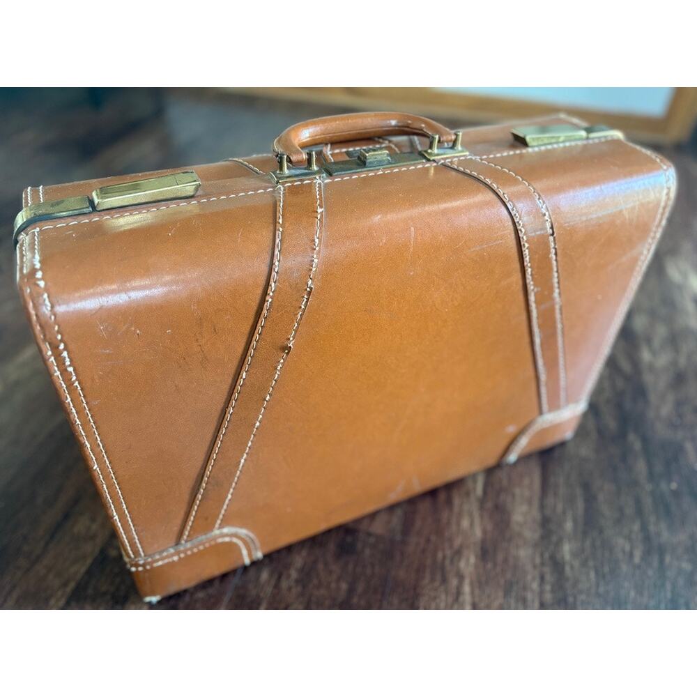 Vintage Tan Leather Suitcase 21in Train Case Travel Luggage Box Gold Hardware